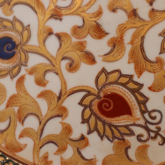 Beautiful Vintage Decorative Plate By Oriental Accent Raised jewels 10in. - Picture 3 of 10